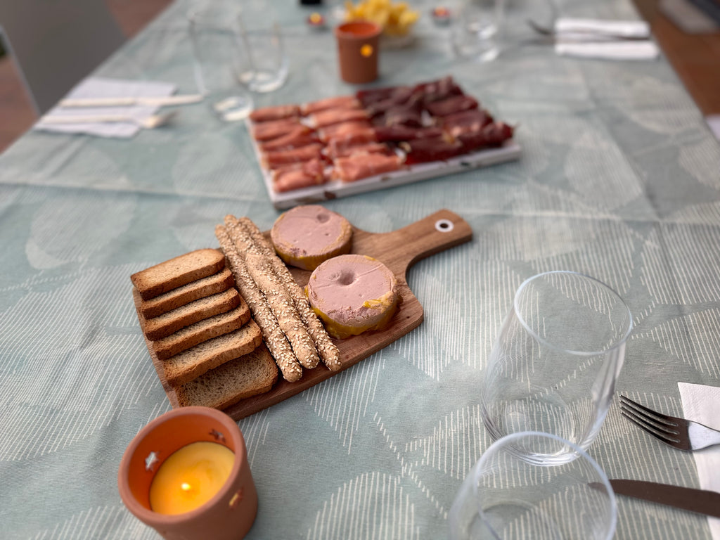 Tabla de Cortar de Acacia con Mango para Colgar | Natural, Cálida y Funcional